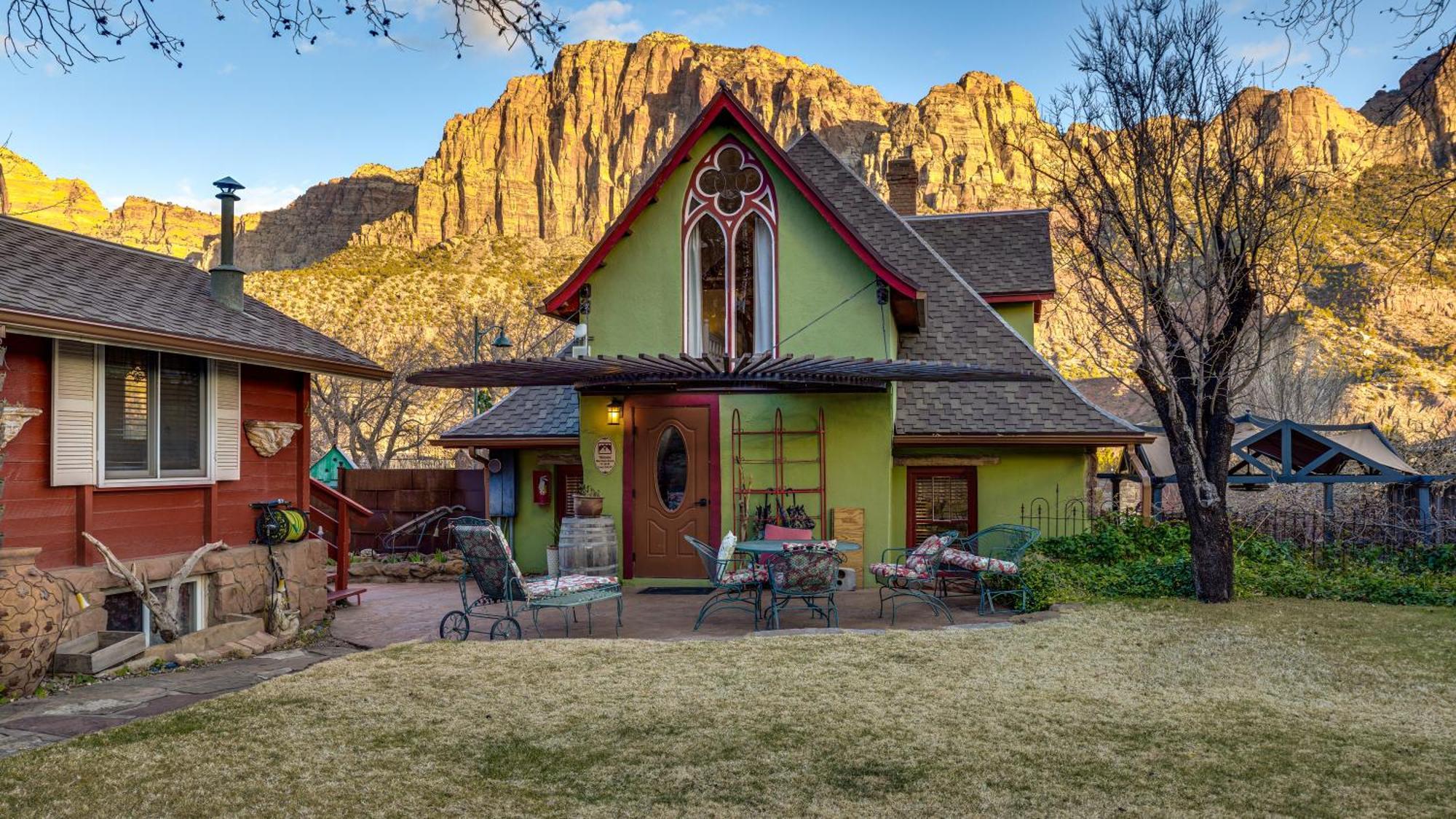 Under The Eaves Inn At Zion National Park スプリングデール エクステリア 写真